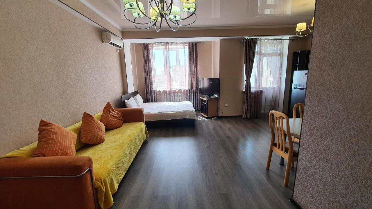 Orange Apartment With Panoramic View ビシュケク エクステリア 写真