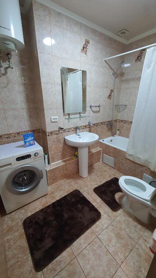 Orange Apartment With Panoramic View ビシュケク エクステリア 写真